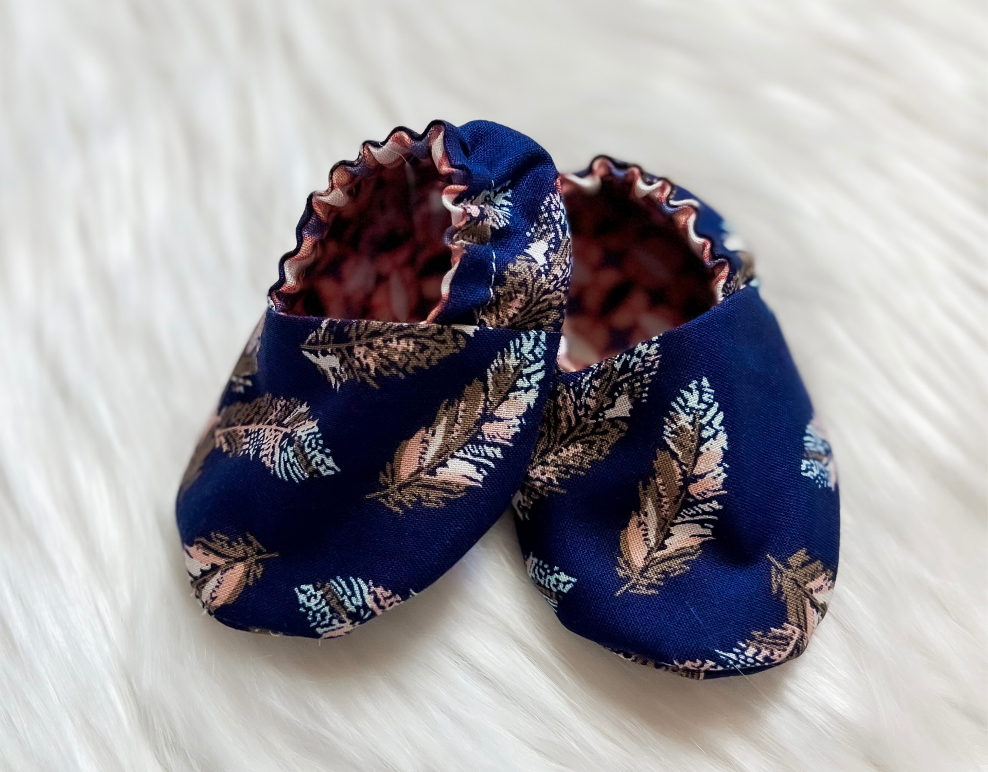 Baby, Navy Blue Feather Crib Shoes & Bow Set