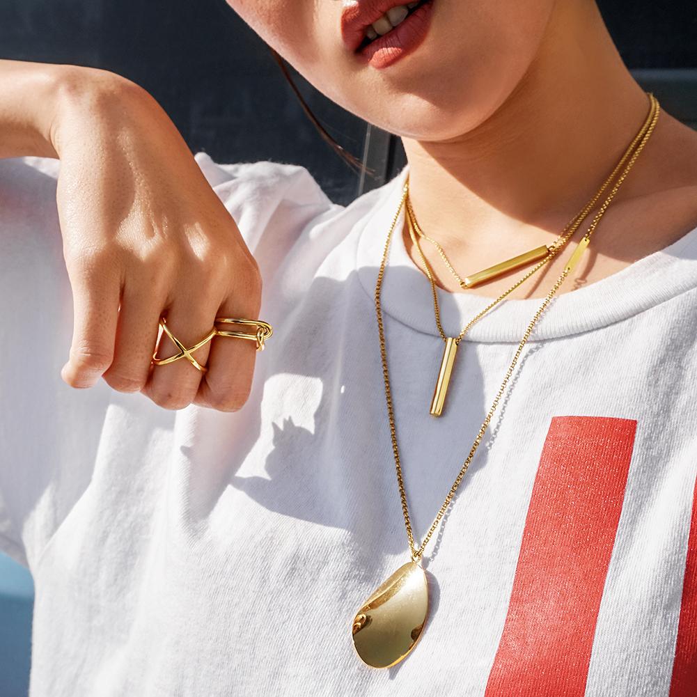 Ring, Gold Skinny Crisscross Band Ring